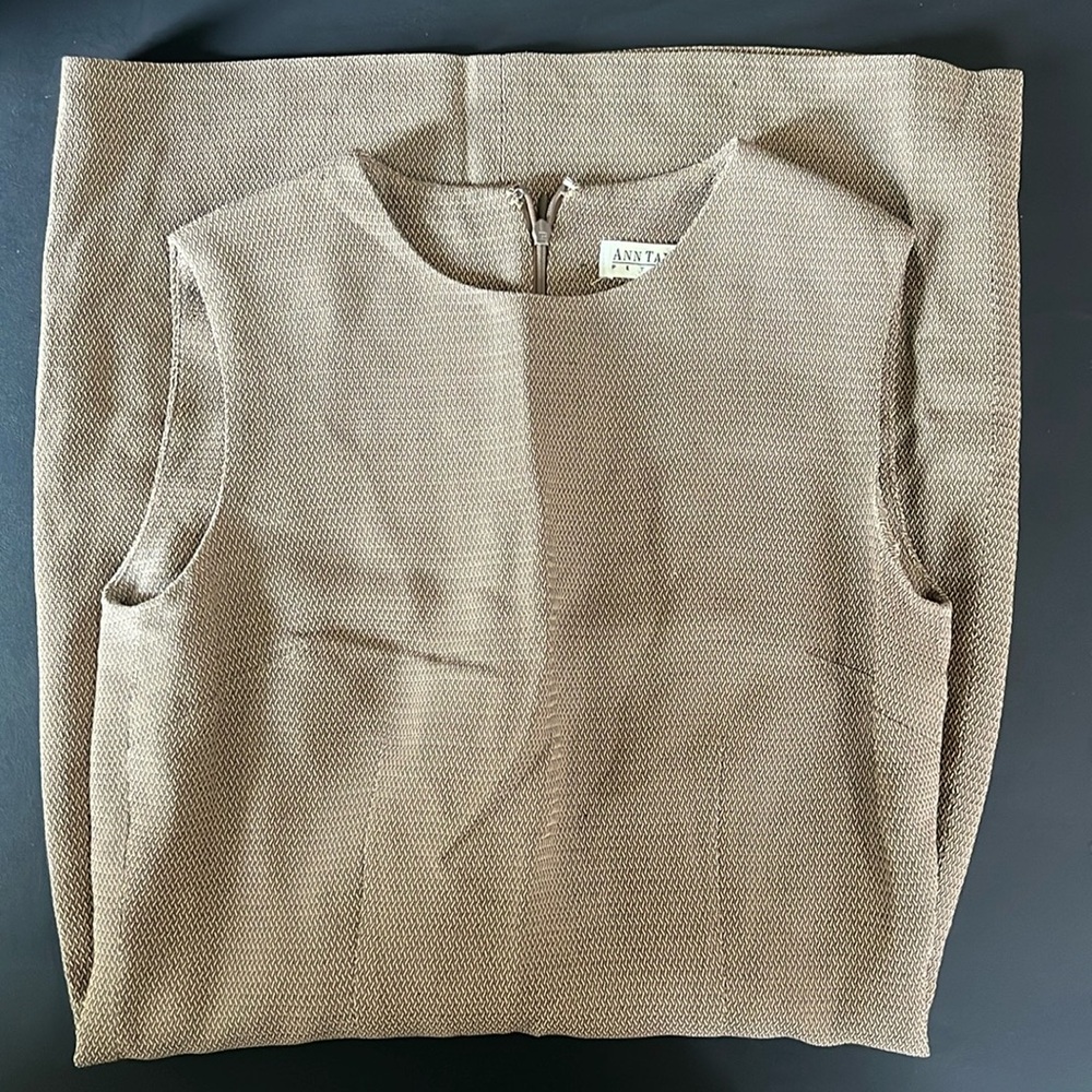 Ann Taylor vintage lined midi length fitted dress. Brown Plaid pattern size 4p